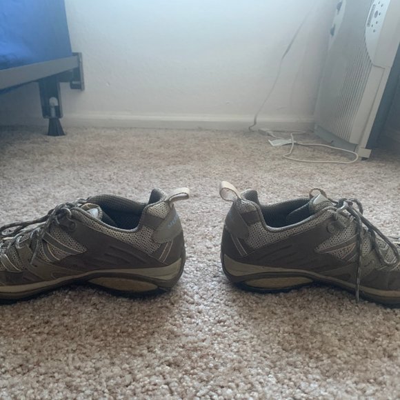 Merrell Low Ankle Hiking Boot - Picture 2 of 3